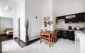 Diamond Home Apartment - City Center